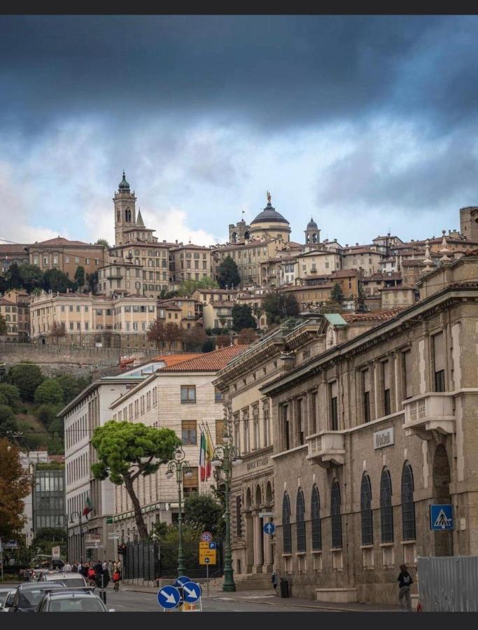 Smart Gold Apartment Luxury Central Bergamo Zewnętrze zdjęcie